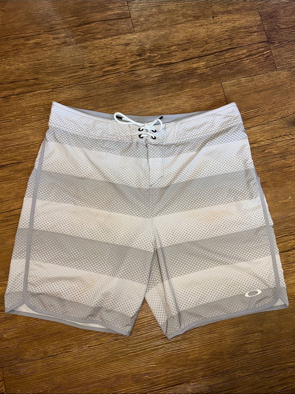 Oakley Men's Light Gray Striped Board Shorts